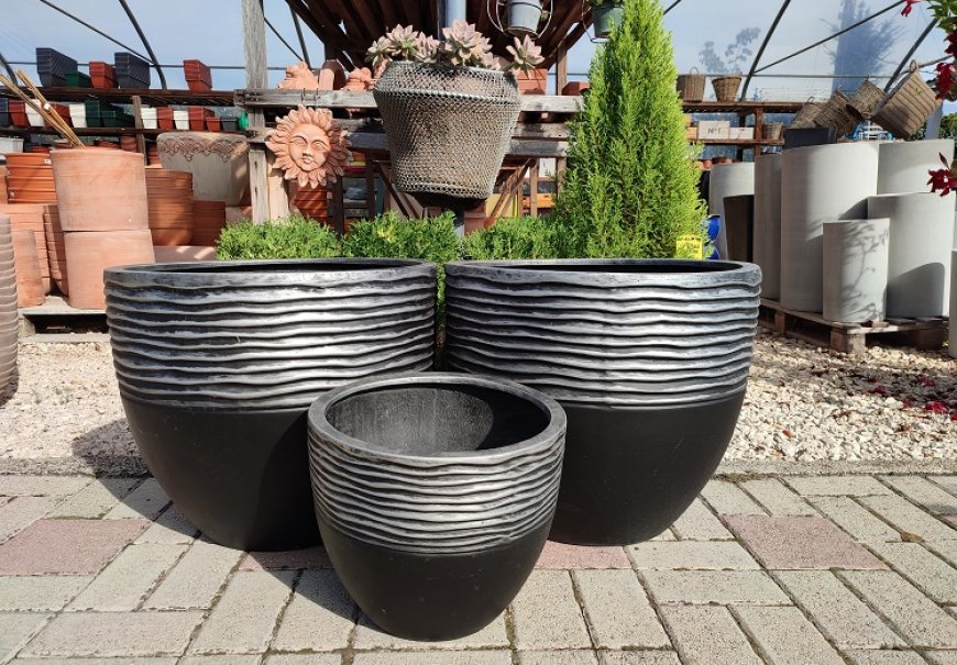 Poly vases